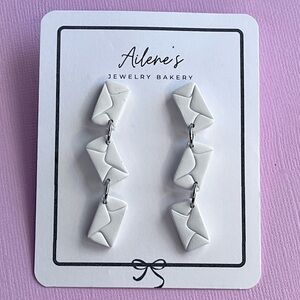 Tiered Envelopes Earrings